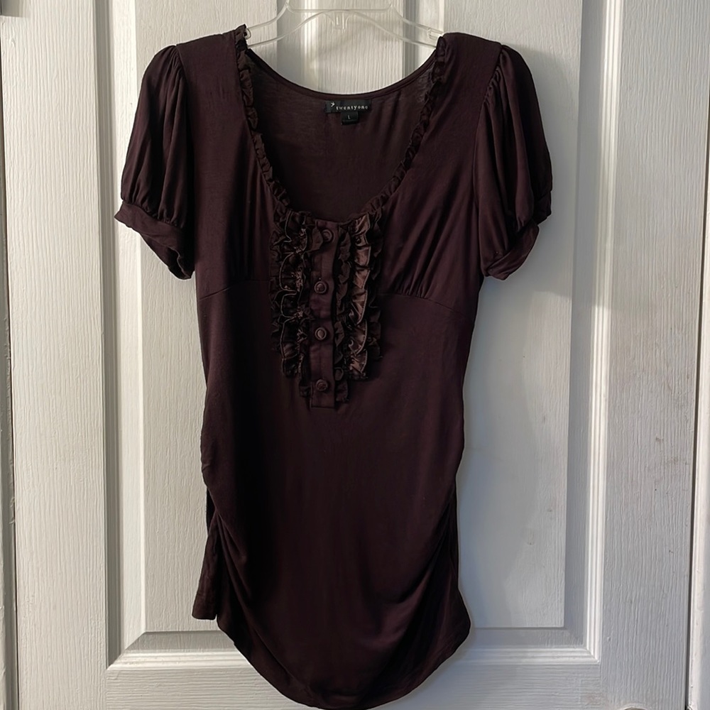 Forever 21 shortsleeved scoop neck side shirred ruffle top size large blouse